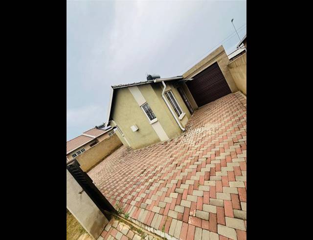 3 BEDROOM HOUSE FOR SALE IN WINDMILL PARK